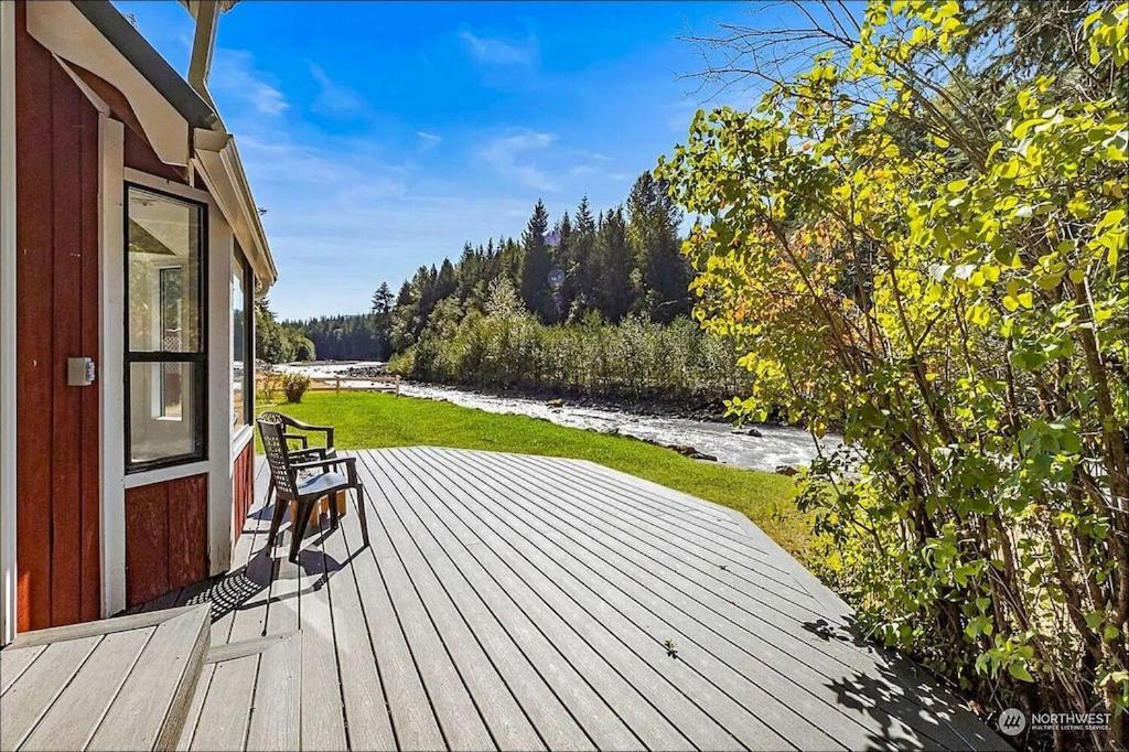 New: Steps From White River Near Mount Rainier National Park Greenwater Eksteriør bilde