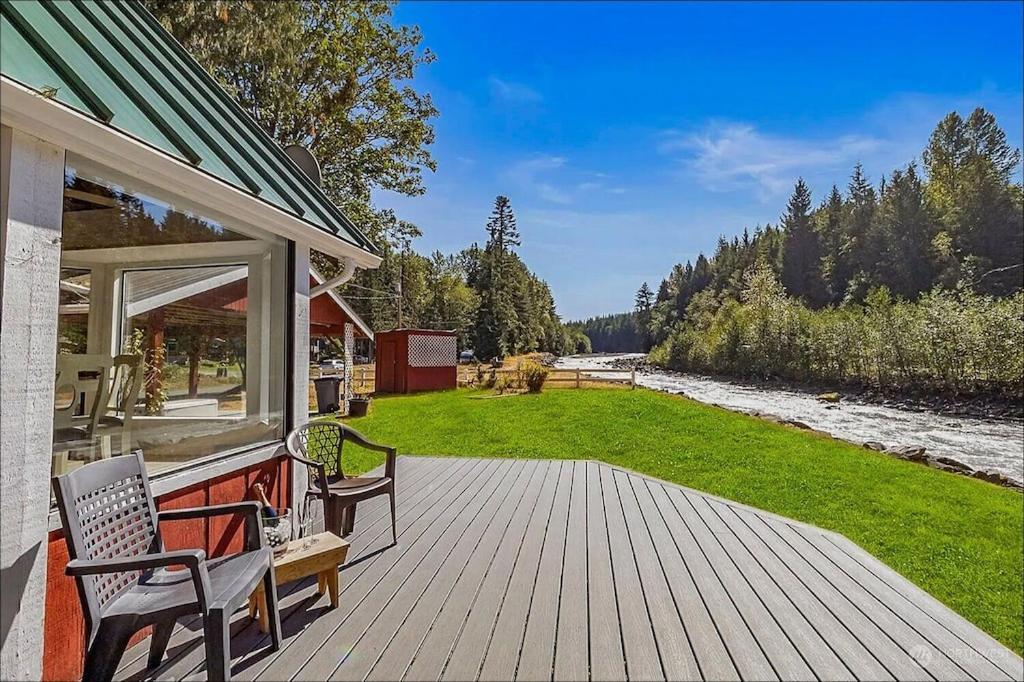 New: Steps From White River Near Mount Rainier National Park Greenwater Eksteriør bilde